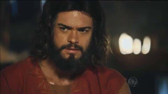 Josué (Sidney Sampaio) em cena de "A Terra Prometida" (Foto: Reprodução/Record)