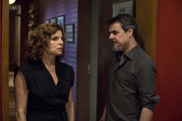 Elisa (Debora Bloch) e Heitor (Cassio Gabus Mendes) (Foto: Globo/Estevam Avellar)