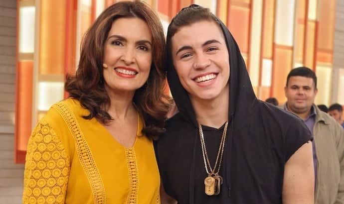 Biel ao lado de Fátima Bernardes durante o "Encontro" (Foto: Isabella Pinheiro/Gshow)