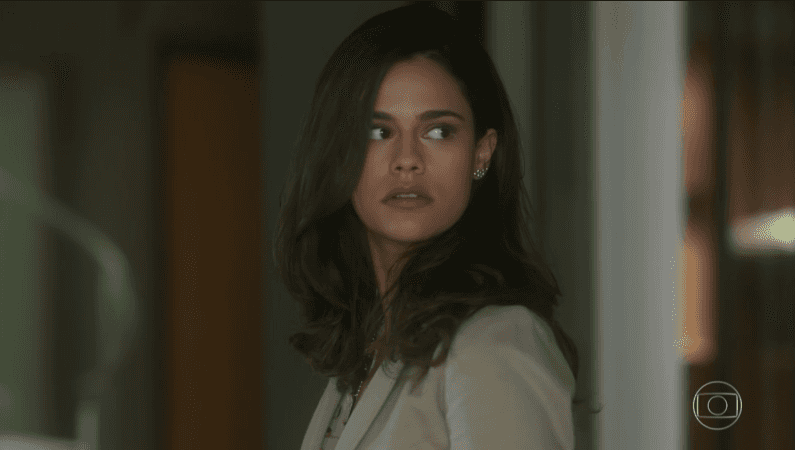 Ariane Botelho (Aline) em cena de "A Lei do Amor" (Foto: Reprodução/Globo)
