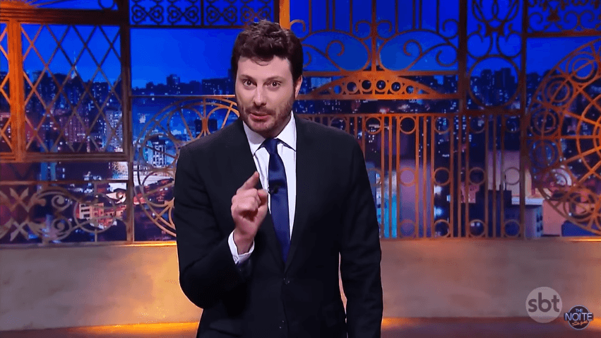 Danilo Gentili no comando do "The Noite" (Foto: Reprodução/SBT)