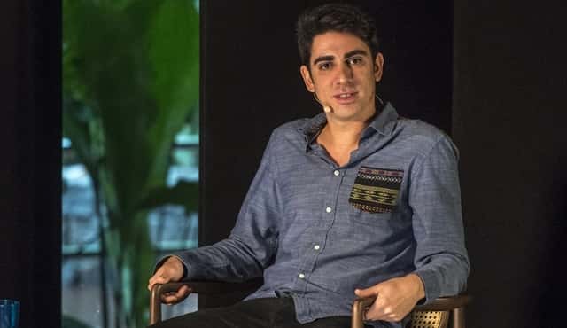 Marcelo Adnet em entrevista ao "Ofício em Cena", na Globo News (Foto: Globo/João Cotta)