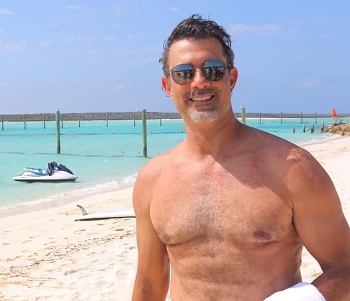 Marcos Pasquim posa sem camisa (Foto: Thiago Fontolan / Gshow)
