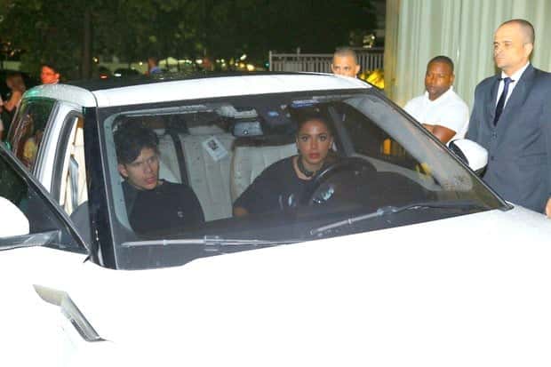Anitta e amiga de Justin (Foto: Marcello Sá Barreto e Gabriel Rangel / AgNews)