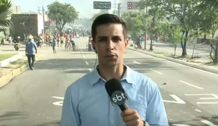 Repórter foi roubado por integrantes da CUT (Foto: Reprodução)
