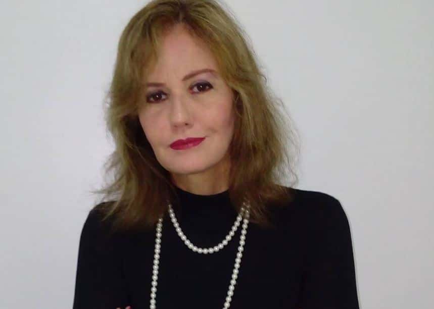 A atriz Letícia Dornelles (Foto: Reprodução/Facebook)