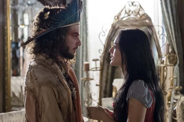 Joaquim (Chay Suede) e Anna (Isabelle Drummond) se reencontram em 'Novo Mundo' (Foto: Globo/Estevam Avellar)