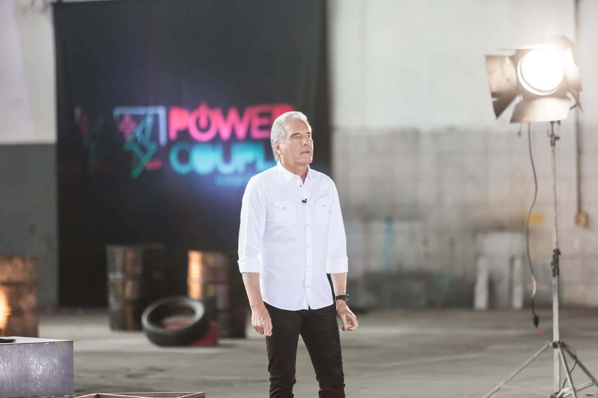 Roberto Justus comanda a segunda temporada do Power Couple na Record. (Foto Edu Moraes/Record TV