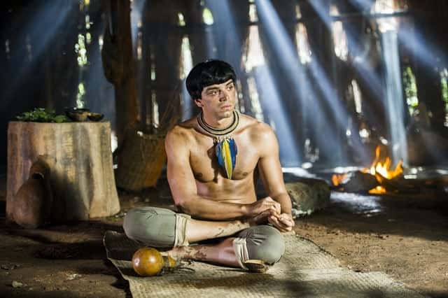 Piatã (Rodrigo Simas) em cena de 'Novo Mundo' (Foto: Globo/João Miguel Júnior)