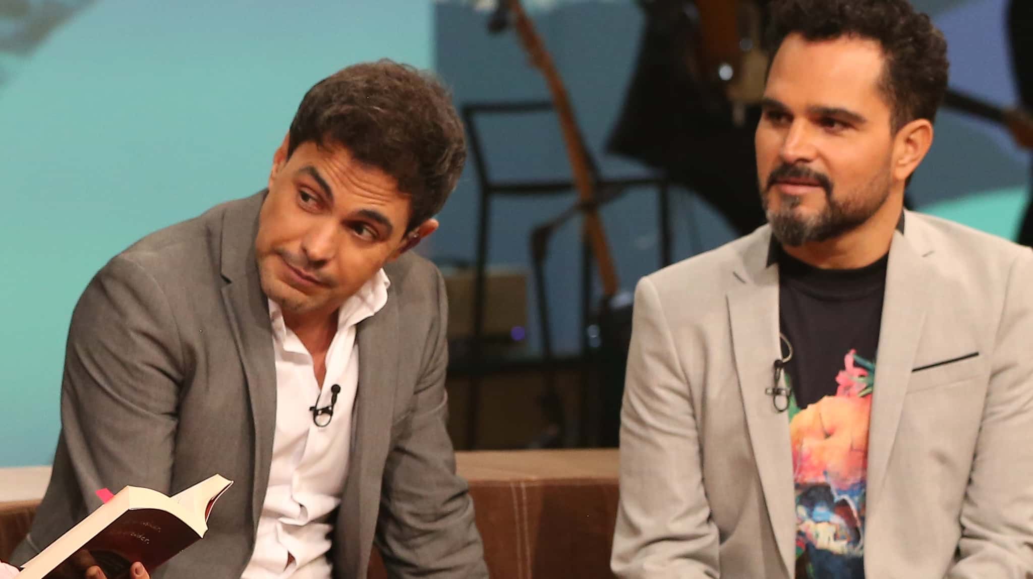 Zezé di Camargo e Luciano no 'Conversa com Bial' (Foto: Carol Caminha/Gshow)