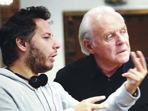 alx_afonso-poyart-e-anthony-hopkins-e1383138882867_original