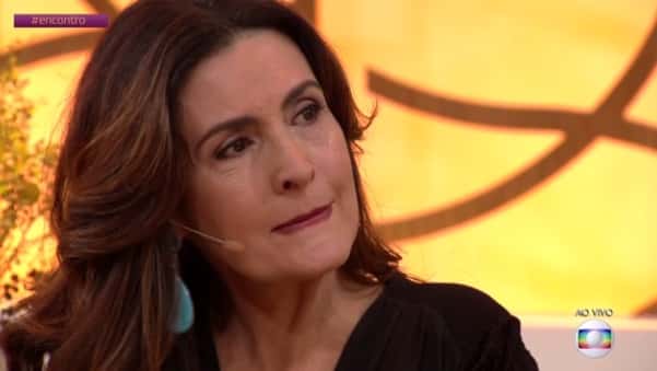A apresentadora foi pega de surpresa em seu programa (Foto: Reprodução/Globo)