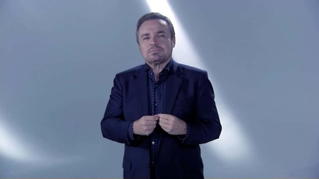 O apresentador Gugu Liberato pode retornar ao SBT. (Foto: Divulgação)