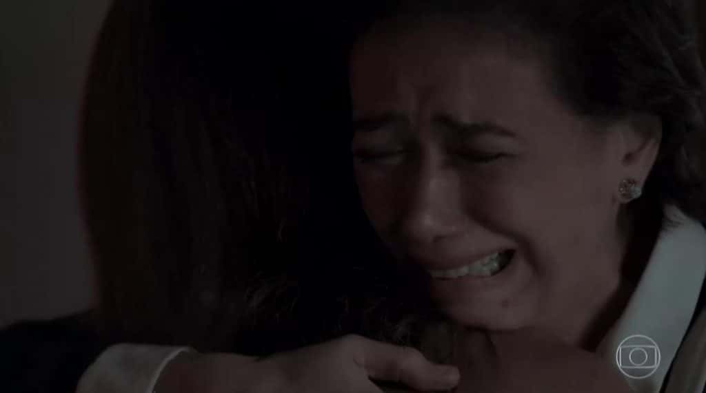 Silvana chora ao ver Bibi em cassino. (Foto: Reprodução)