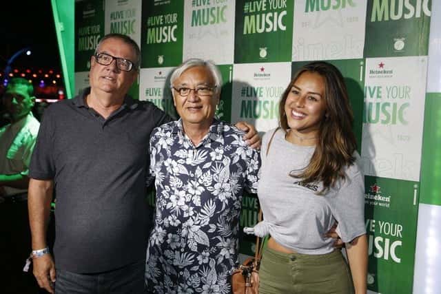 Yanna acompanhada do pai (ao centro) e o tio (Foto: Fábio Rocha/Gshow)