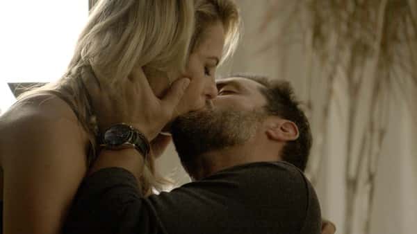 O clima vai ferver entre Caio e Jeiza (Foto: Reprodução/Globo)