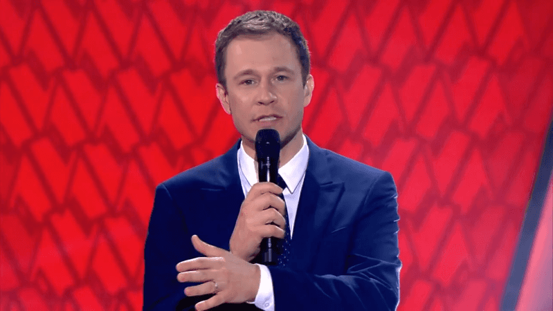 O apresentador Tiago Leifert no The Voice Brasil. (Foto: Reprodução/Globo)