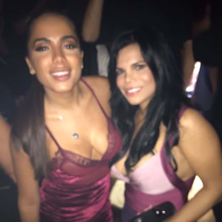 Sociliate durante festa com Anitta (Foto reprodução Instagram)