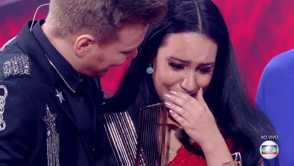 Samantha Ayara ficou muito emocionada com o resultado (Foto: TV Globo)