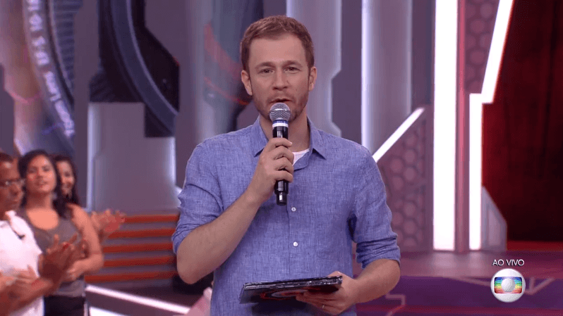 Tiago Leifert no comando do BBB18 (Foto: Reprodução/Globo)