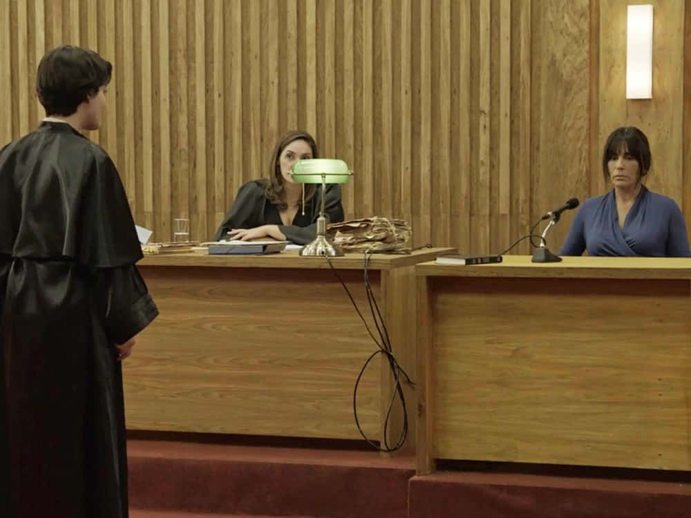 Revelações no julgamento de Beth/Duda na novela O Outro Lado do Paraíso. (Foto: Divulgação/TV Globo)
