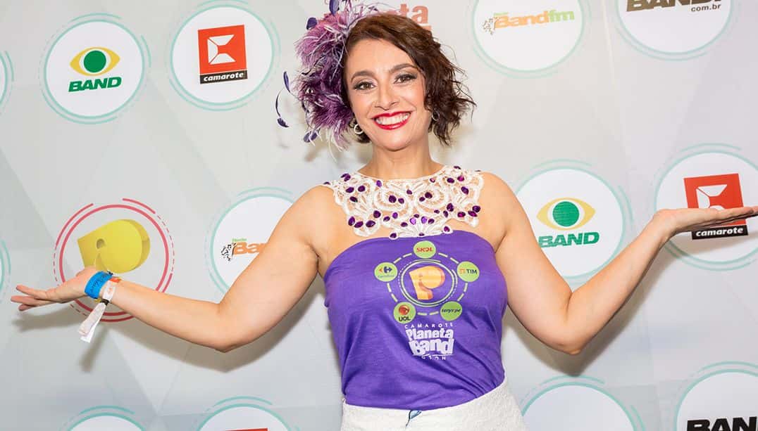 Catia Fonseca prestigiou o camarote Planeta Band em Salvador (Foto: Kelly Fuzaro/Band)