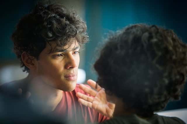 Érico (Gabriel Fuentes) encontra a mãe na prisão em Malhação: Vidas Brasileiras (Foto: Globo/Raquel Cunha)