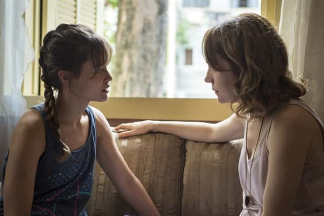 Verena (Joana Borges) e Gabriela (Camila Morgado) em cena de Malhação: Vidas Brasileiras (Foto: Globo/Estevam Avellar)