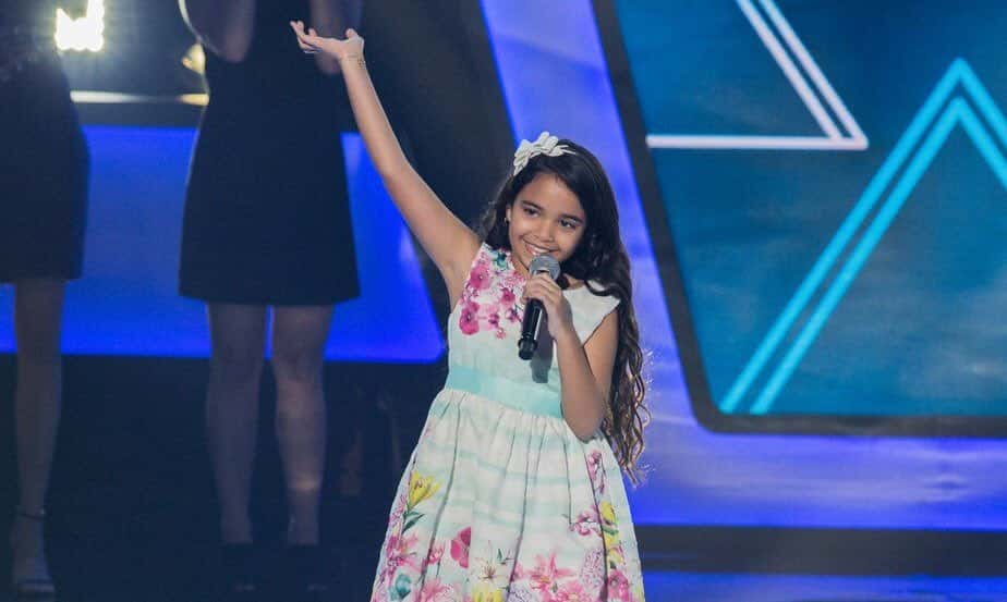 A pequena Mariah Yohana estará na decisão final do The Voice Kids (Foto: Reprodução/Globo)