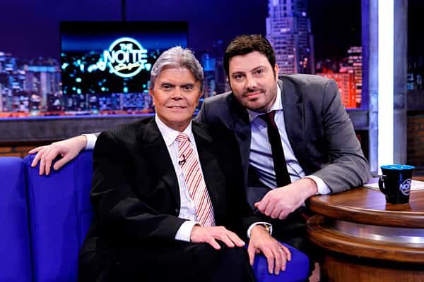 Paulo Barbosa ao lado de Danilo Gentili (Foto: Reprodução)