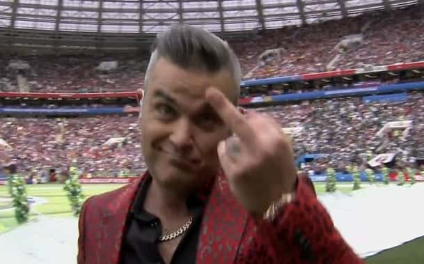 Robbie Williams na abertura (Foto: Reprodução)