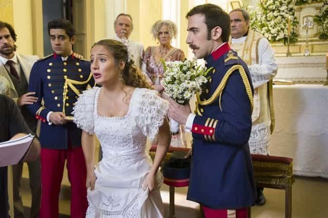 Lídia (Bruna Griphao) e Otávio (Pedro Henrique Müller) em cena de Orgulho e Paixão (Foto: Globo/Cesar Alves)