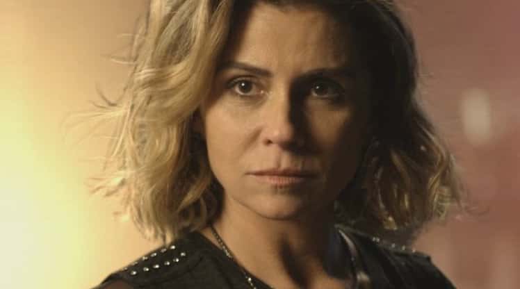 Luzia vira cafetina em Segundo Sol (Foto: Reprodução)