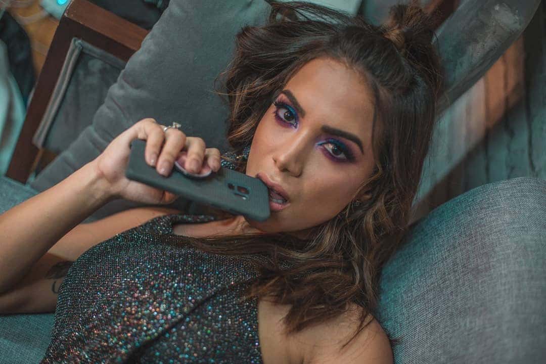 A cantora vai lançar novas músicas até o final do ano. (Foto: Reprodução)