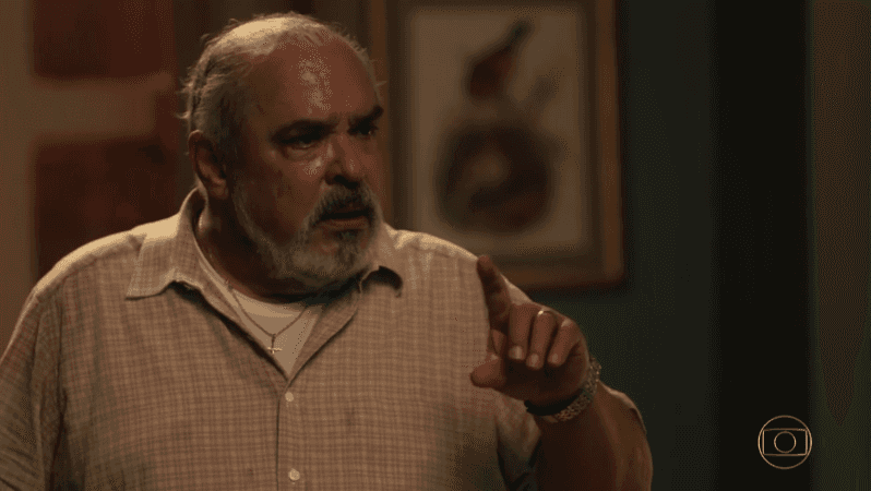 Agenor (Roberto Bonfim) em cena de Segundo Sol (Foto: Reprodução/Globo)