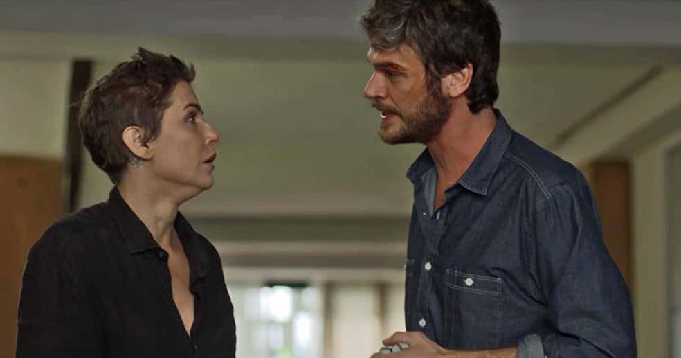 Beto é salvo da morte por Karola (Foto: Reprodução)