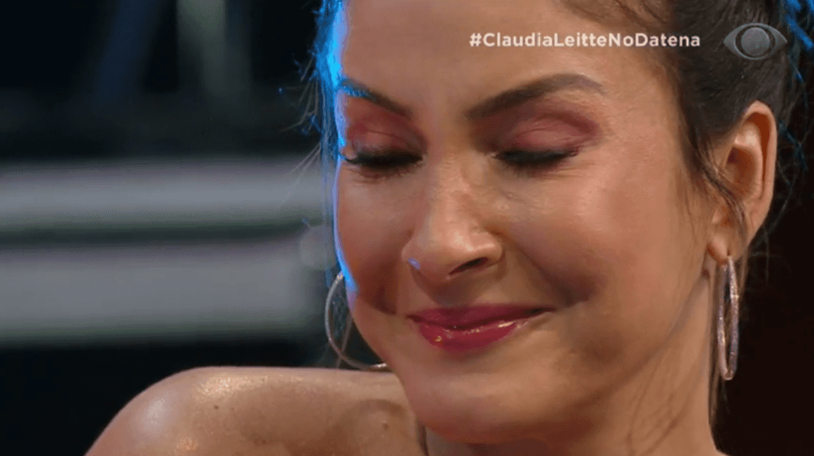 Claudia Leitte deixou o fãs preocupados com visita de pediatra pela madrugada (Foto: Reprodução)