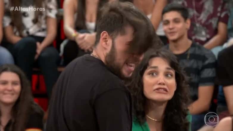 debora nascimento no altas horas plateia tapa 2
