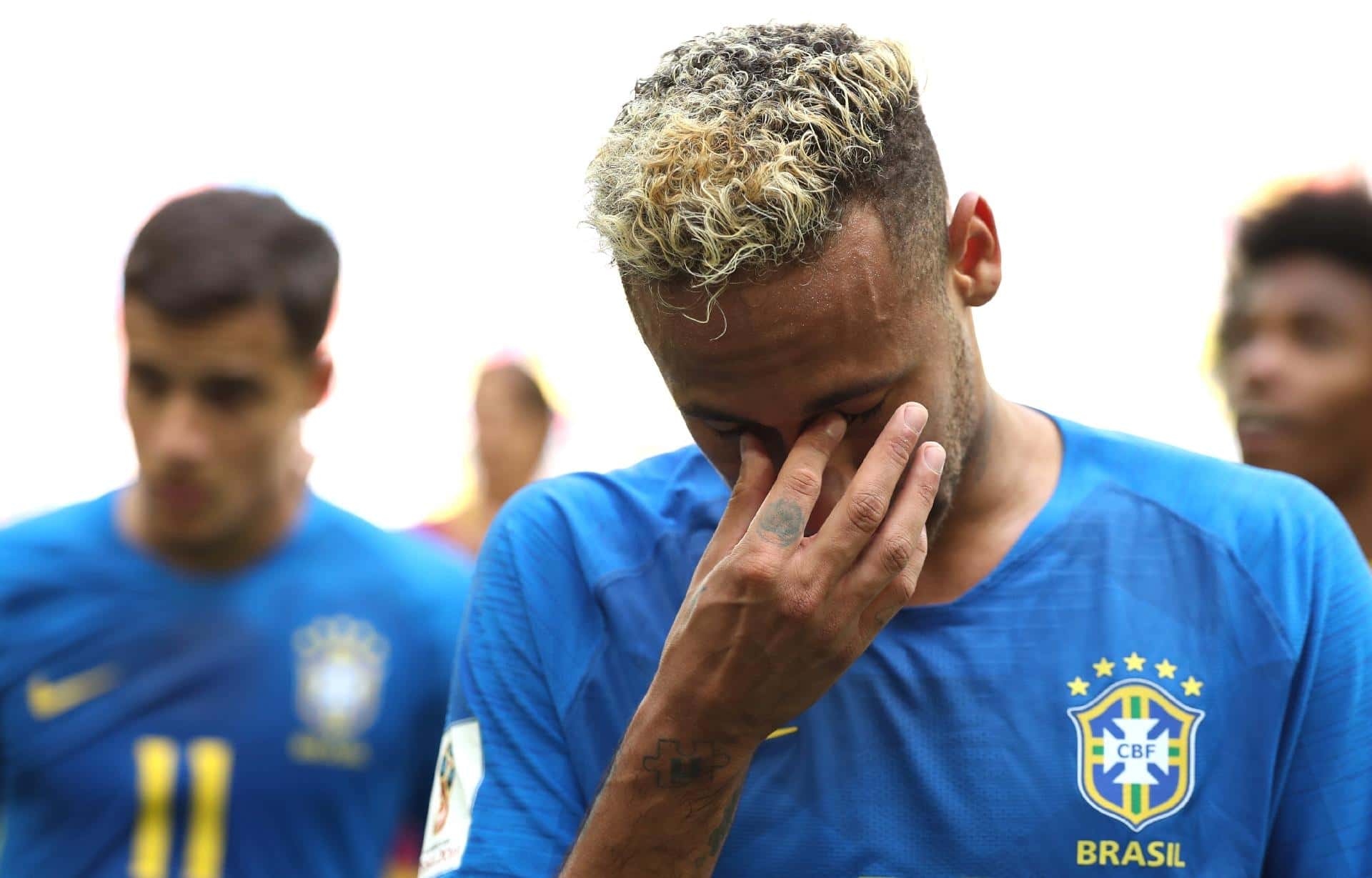 neymar-chora-copiosamente-depois-de-vitoria-do-brasil-1529677117461_v2_1920x1229