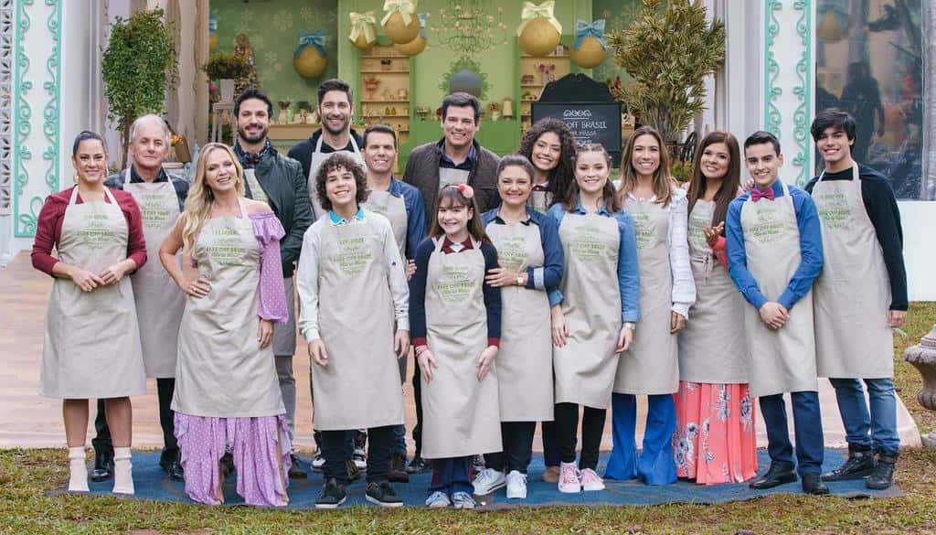 Elenco de famosos que participa do Bake Off Brasil especial de Natal no SBT. (Foto: Victor Silva)