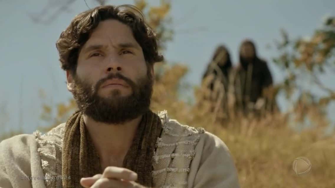 Dudu Azevedo interpreta Jesus na novela bíblica da Record (Foto: Reprodução)