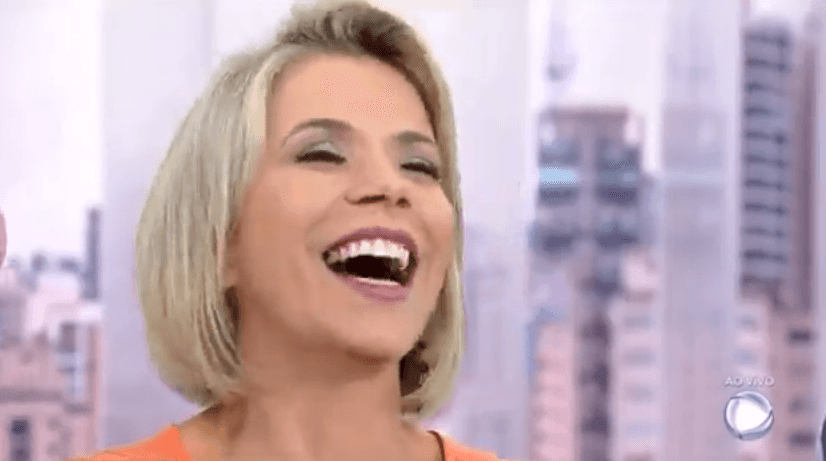 A jornalista Keila Jimenez substitui Fabíola Reipert no quadro A Hora da Venenosa, na Record. (Foto: Reprodução)
