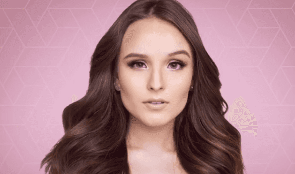 Larissa Manoela acaba de lançar o hit 'Desencosta'. (Foto: Divulgação)