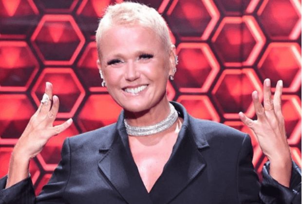 A famosa apresentadora da Record, Xuxa Meneghel fala sobre caso de racismo com Cacau Protásio da Globo (Foto: Divulgação)