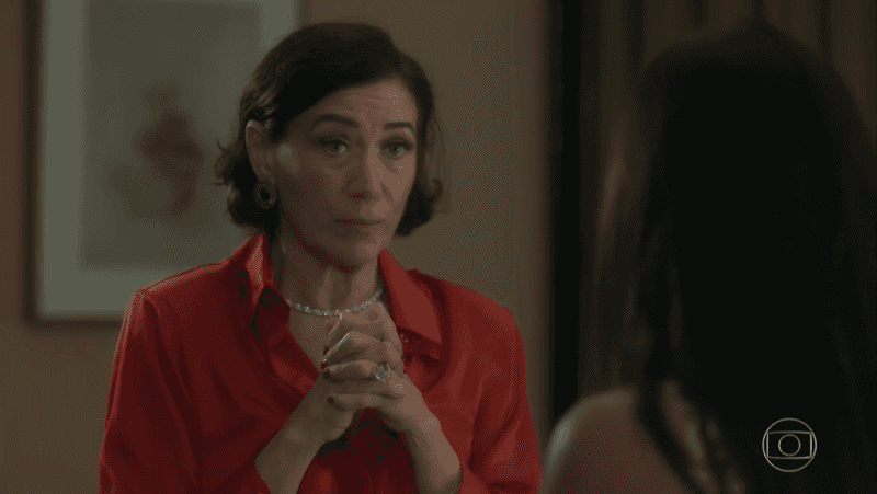 Valentina (Lília Cabral) e Laura (Yanna Lavigne) em cena de O Sétimo Guardião (Foto: Reprodução/Globo)