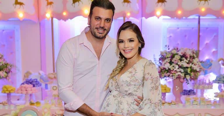Thaeme Mariôto realiza chá de bebê. Fábio Elias (Manuela Scarpa)