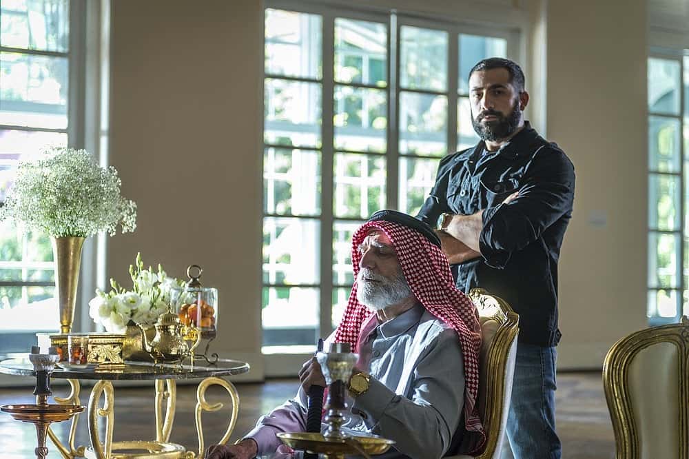 Kaysar Dadour em Órfãos da Terra (Foto: Reprodução)