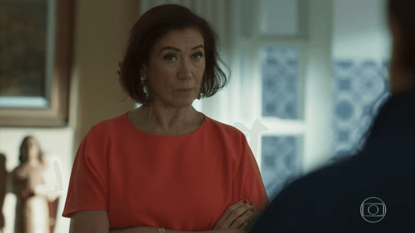 Lília Cabral é Valentina Marsala em O Sétimo Guardião, a grande vilã da trama da Globo. (Foto: Reprodução)