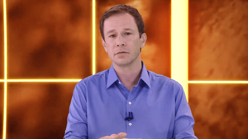 O apresentador Tiago Leifert no comando do BBB19 (Foto: Reprodução/Globo)