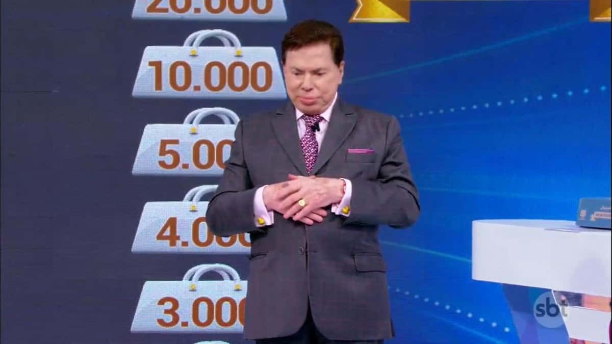 O apresentador Silvio Santos durante o seu programa no SBT. (Foto: Reprodução)
